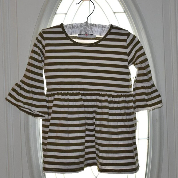 ADORABLE SWEETNESS Stripped Ruffle Girls Top Size 5 - Picture 1 of 4